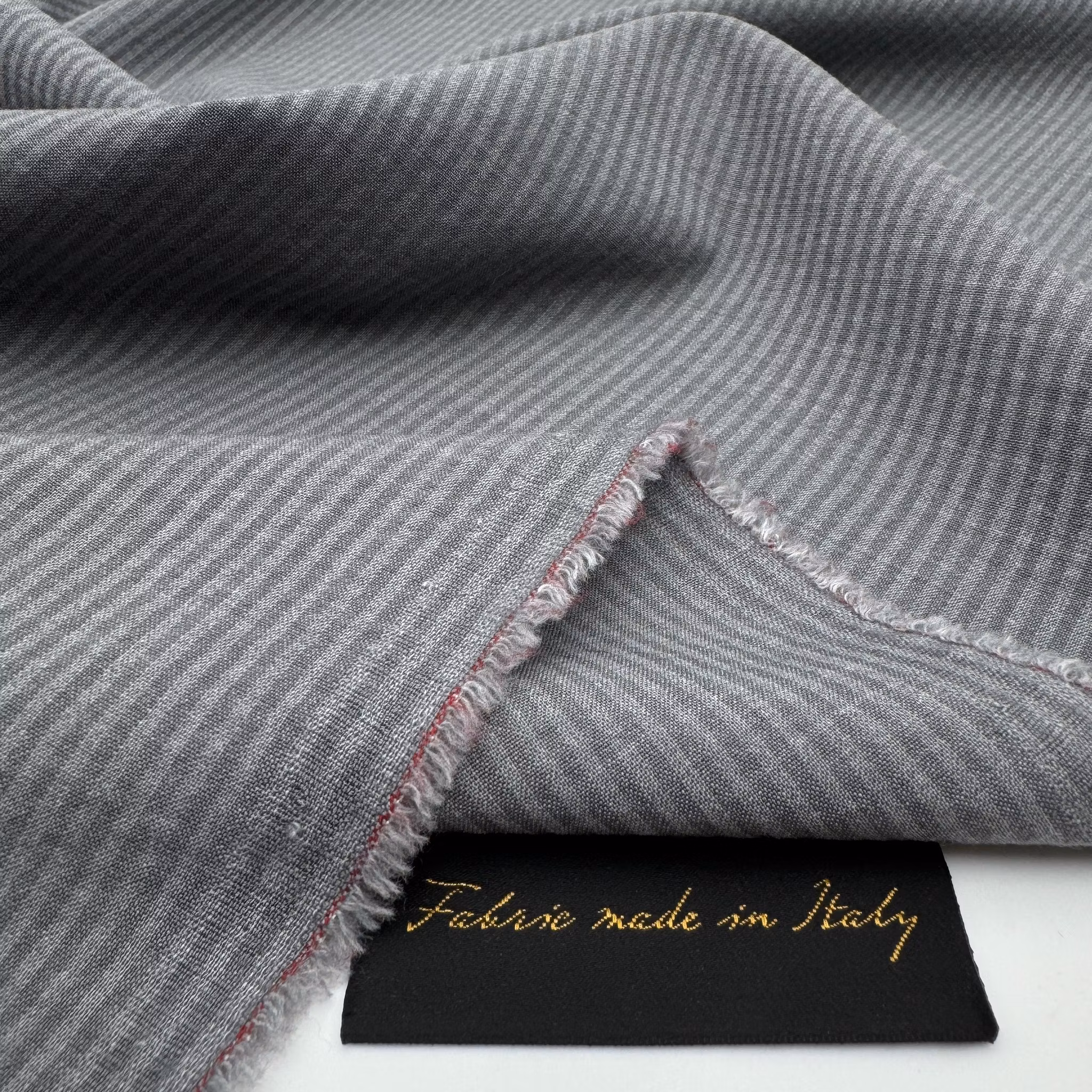 Ullbäckebölja smalrand grå