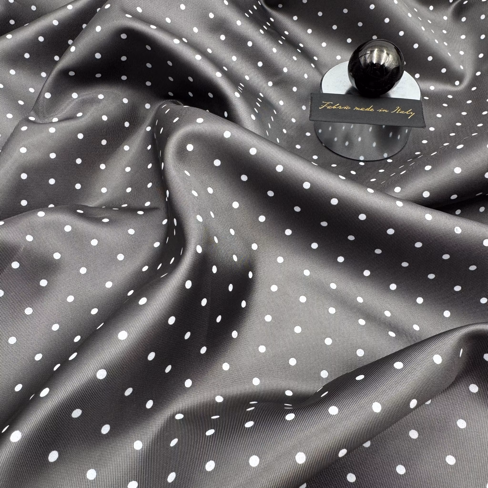 Viskosfoder grå prickig