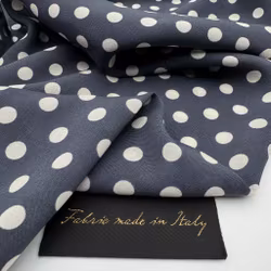 Viskos blå/vit prickig