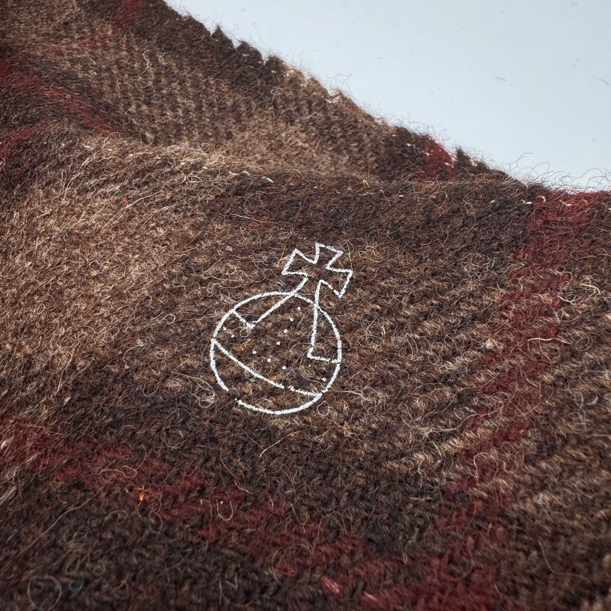 Harris tweed brun/vinröd