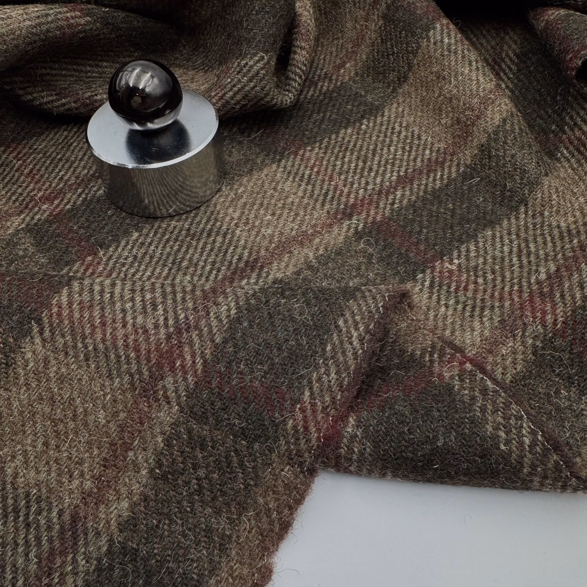 Harris tweed grön/mullvad/vinröd