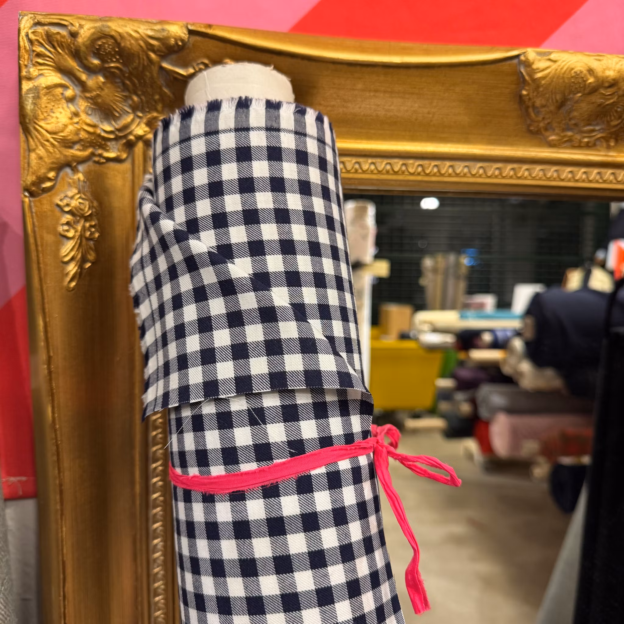 Skjortbomull mjuk marin/vit (lite sneda rutor)