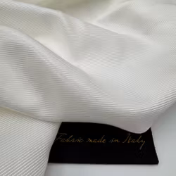 Foder bom/viskos gräddvit Stella Mc C