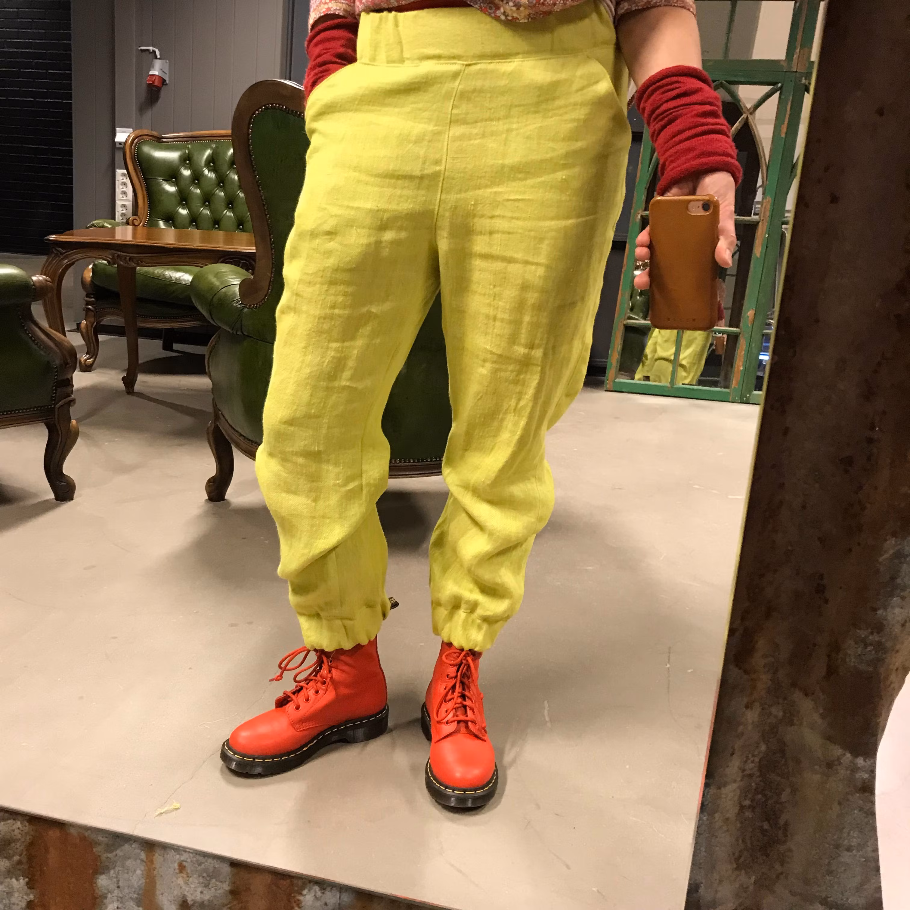 Almost long trousers (XS-L)