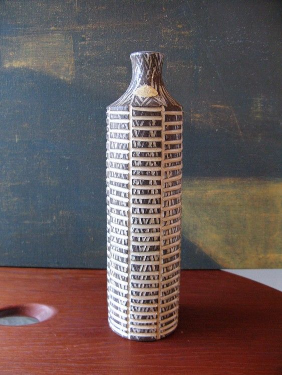 Senegal vase 4273