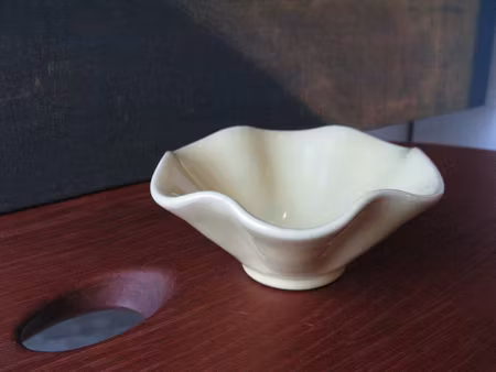 VL yellow bowl 207