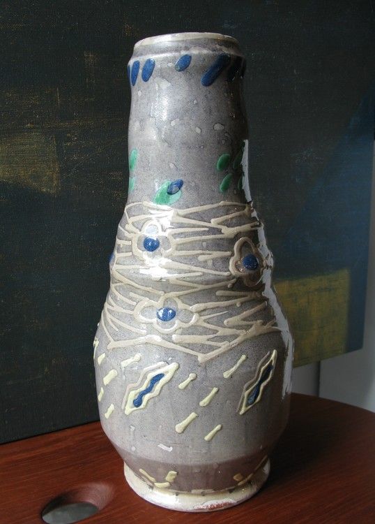 Early vase 1049