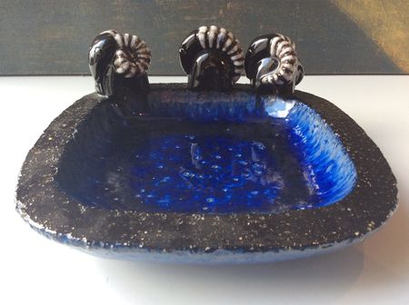 Bowl with 3 bucks 216 blue