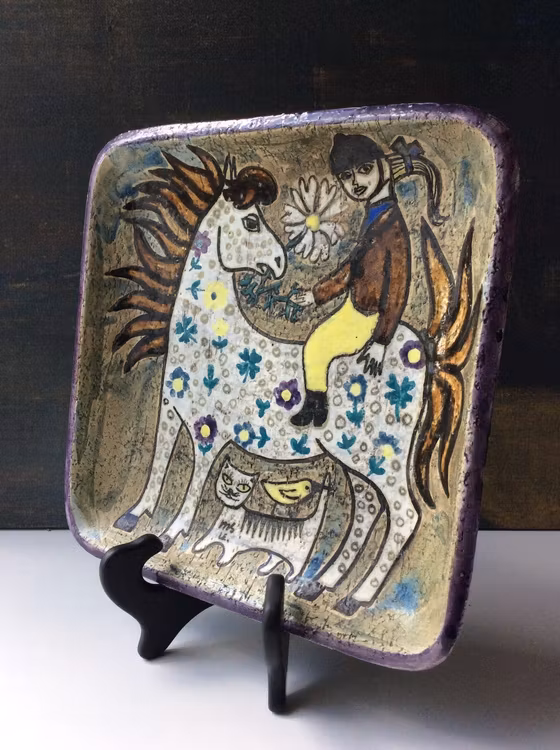 White horse wall plate 4063