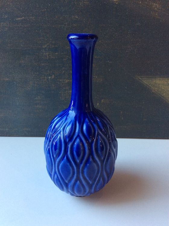 blue vase 798