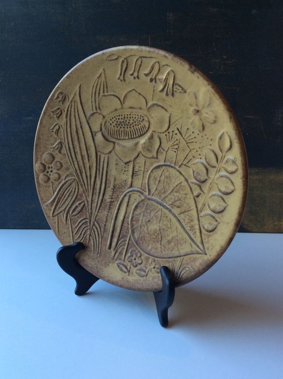 Brownish bowl 123