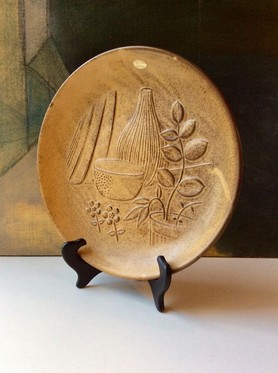 Yellowish bowl 125