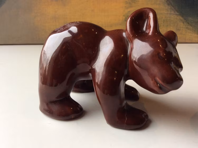 Bear figure 2 burgundy