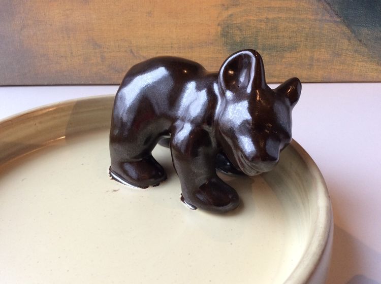 Yellow ashtray 36 with bear 2