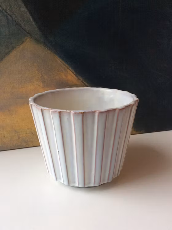 Large VL flower pot 8-3