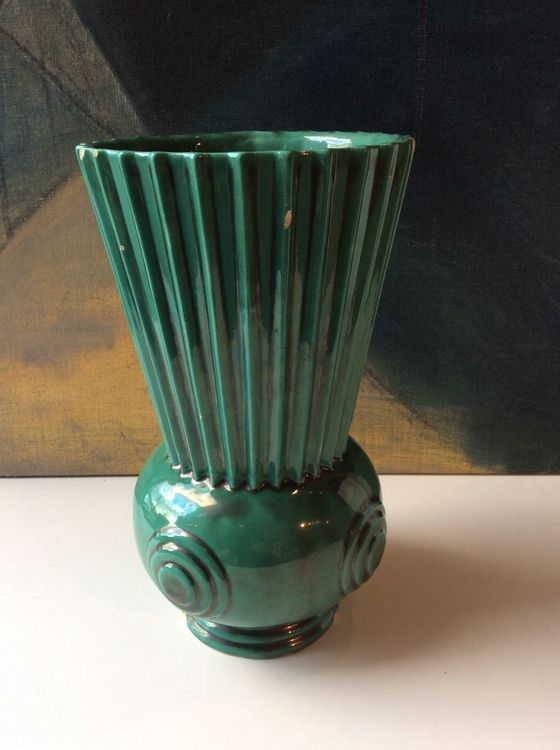 Green vase 3032/2