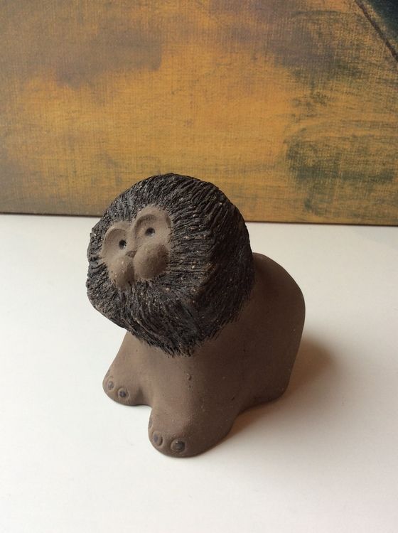 Lion figure 3034G