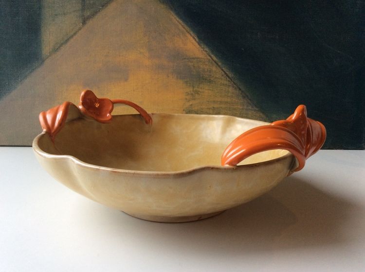 Yellowish bowl 99