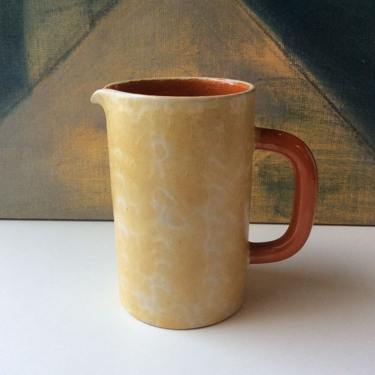 Yellowish pitcher 3133