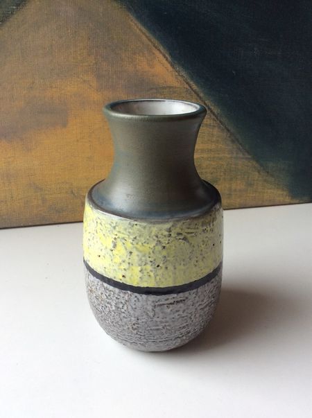Lady vase 9052M