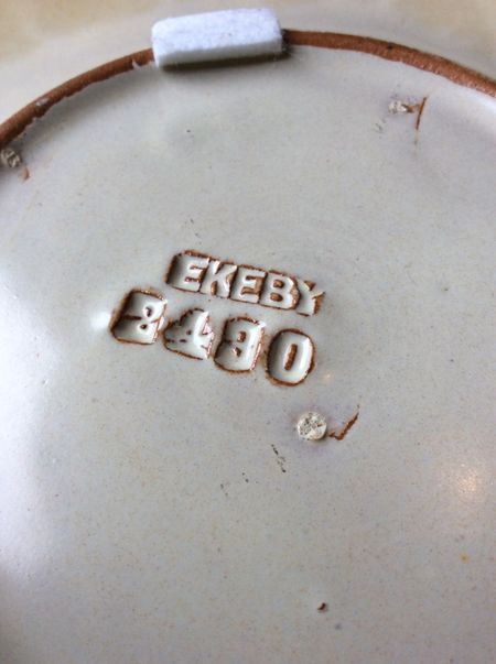 Yellowish/brown plate 2430
