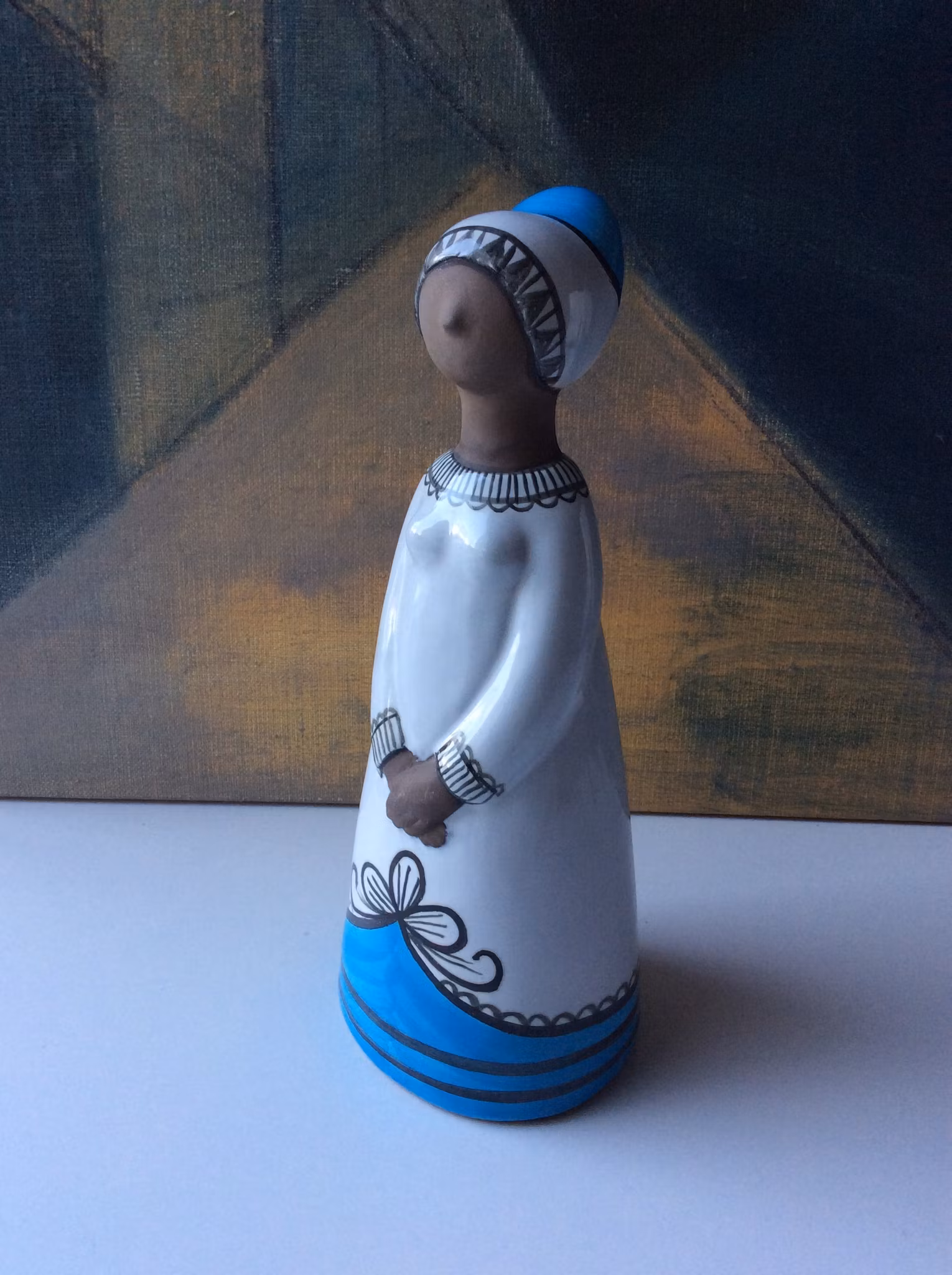 Girl turqoise figure 9032M