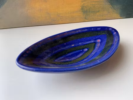 Red/blue band bowl 377