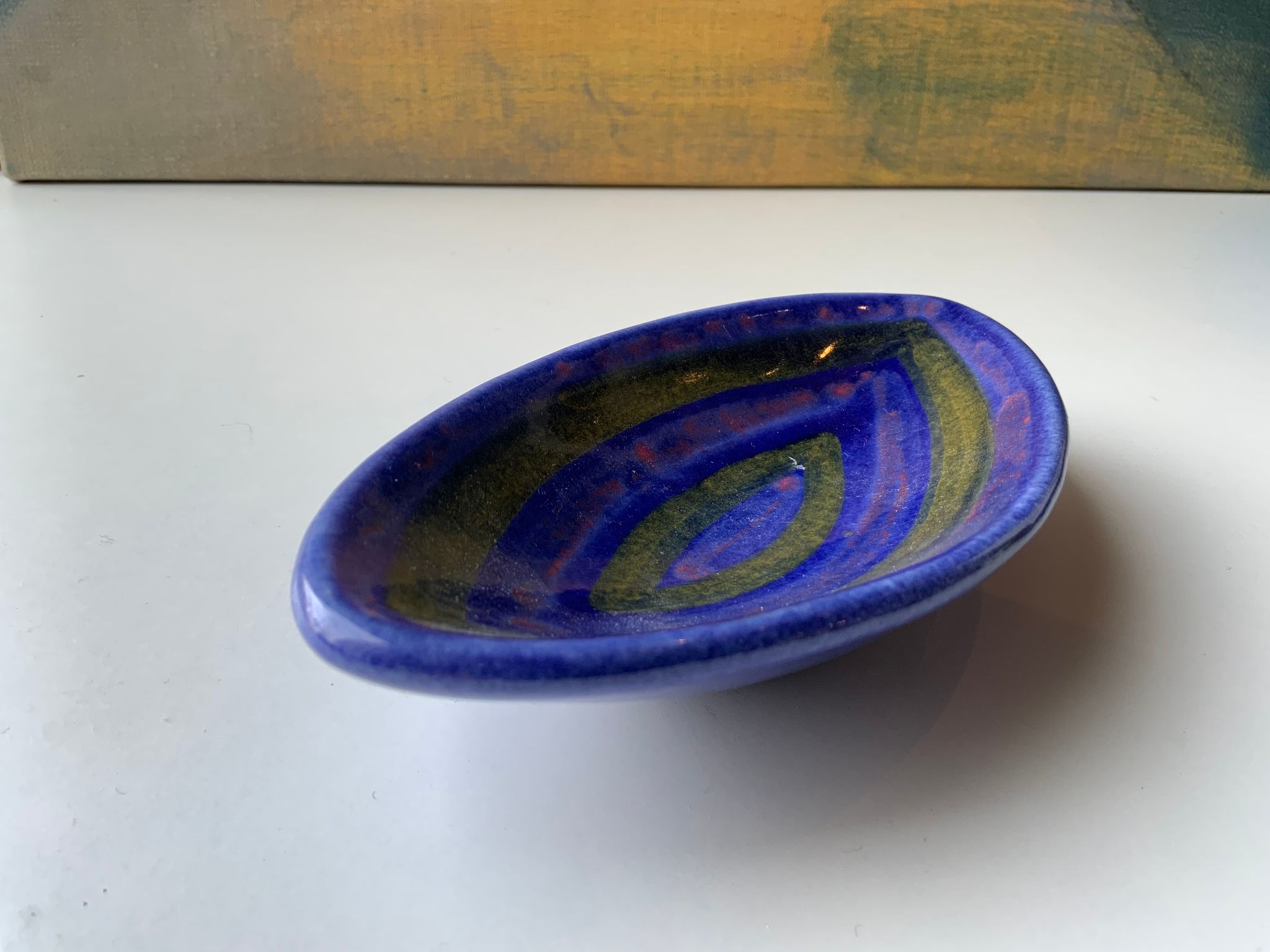 Red/blue band bowl 376