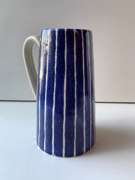 Striped pitcher 107