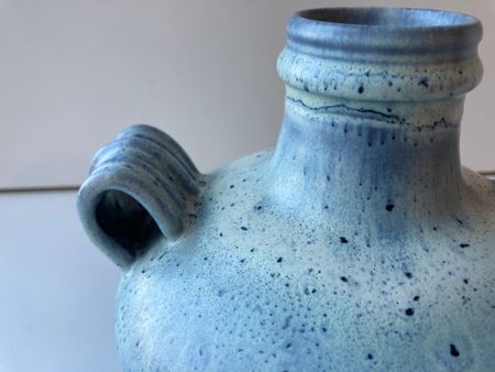 Peacock vase 160