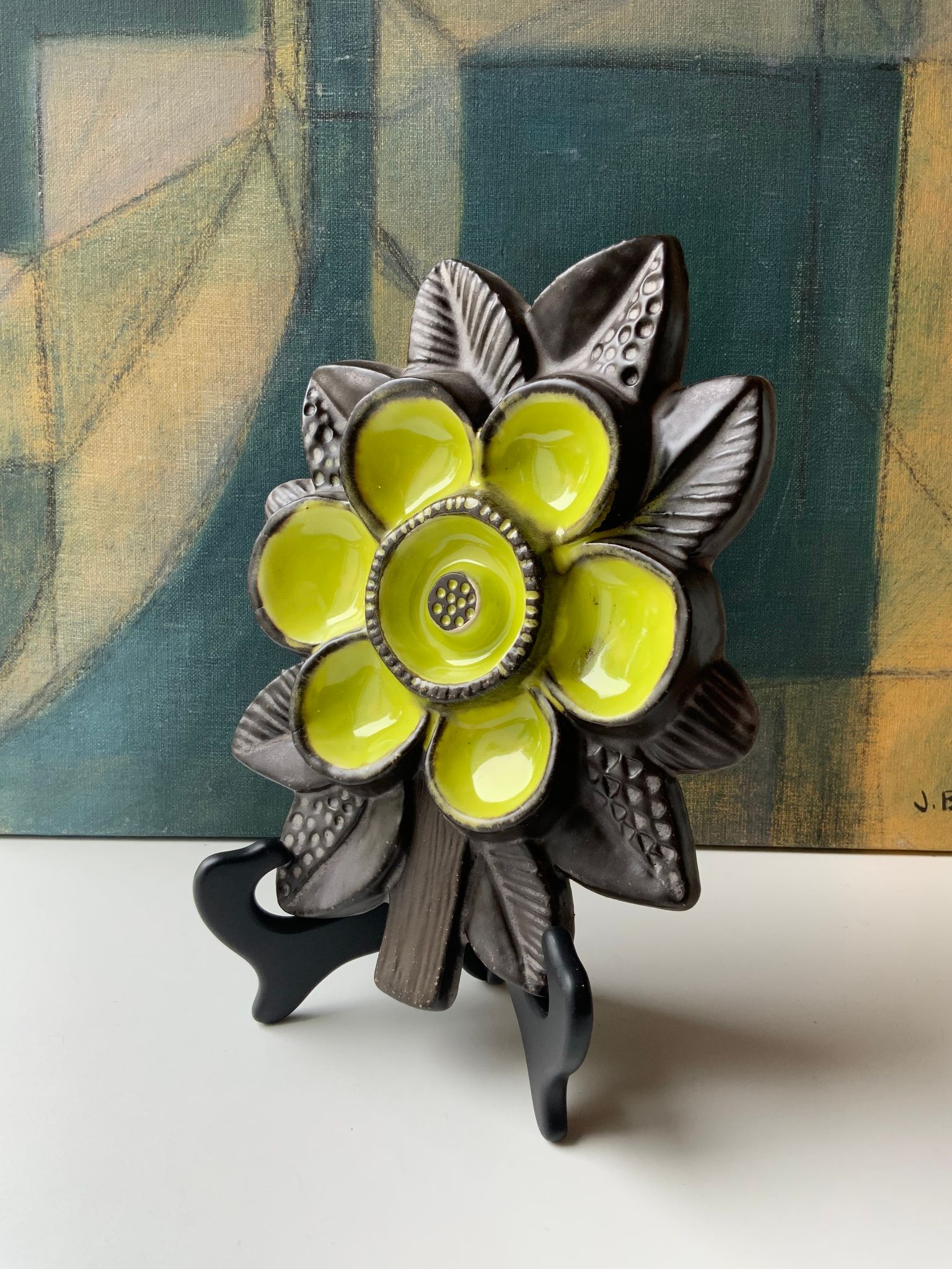Yellow flower wall plate 1071Y