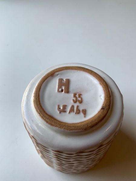 H 55 cigarette cup