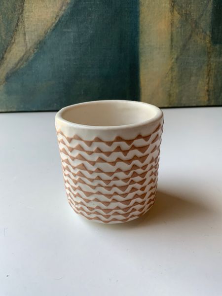 H 55 cigarette cup