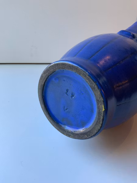 Lindstrand vase 17