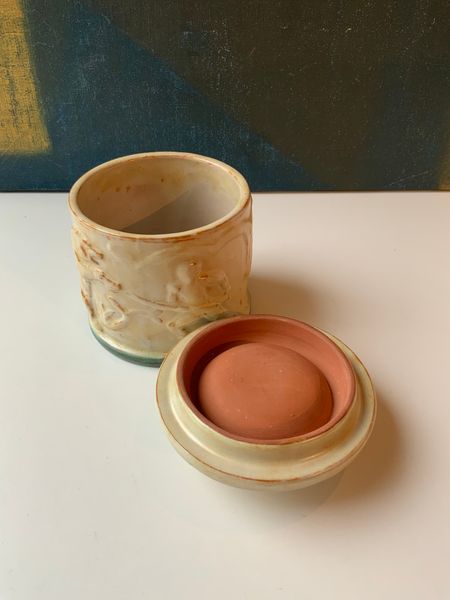 Luterkort tobacco jar 1