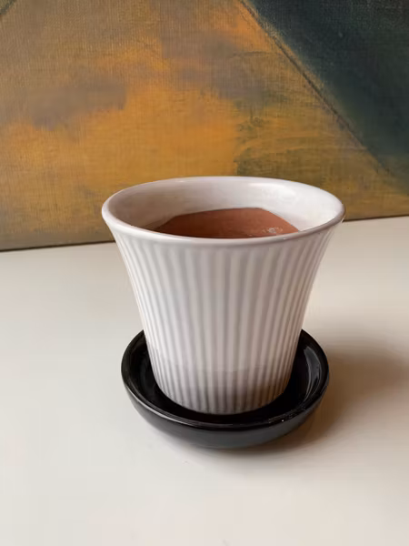 Freja flower pot