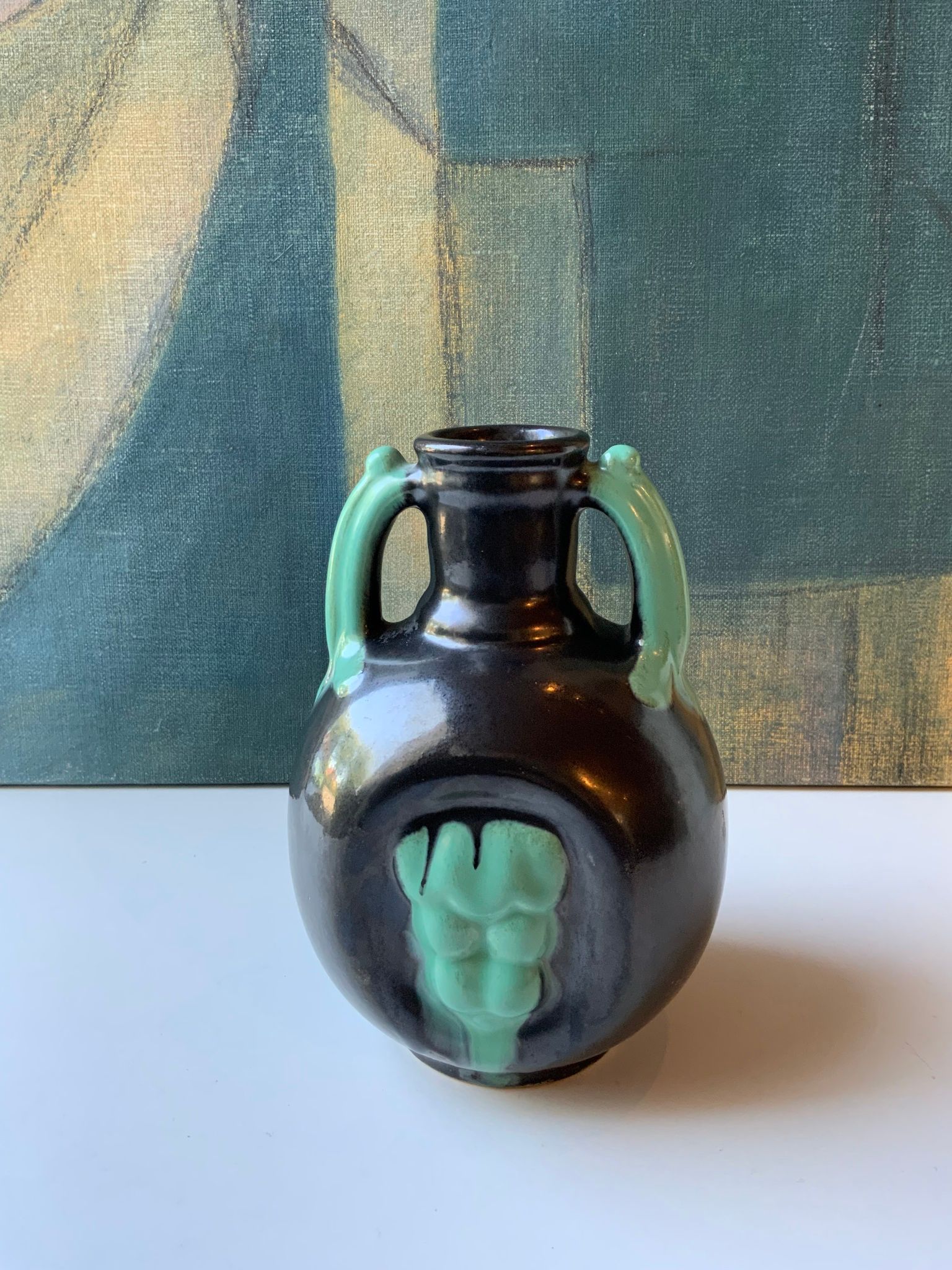 Black/green vase 1932