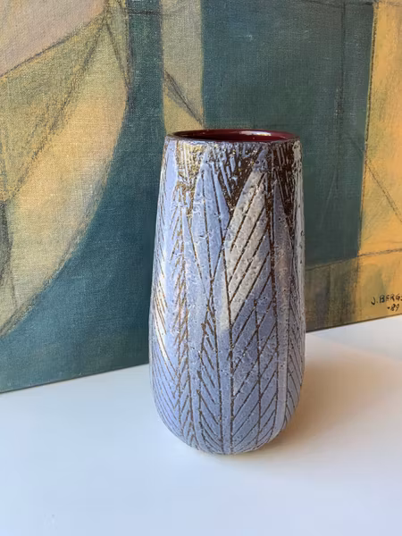 Vienna vase 2592