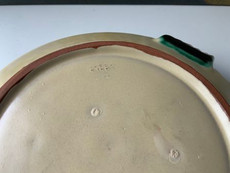 Yellowish/dark green bowl 52