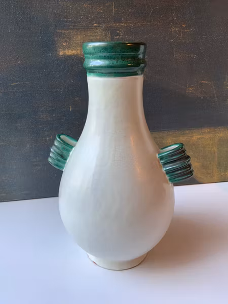 White/green vase 161