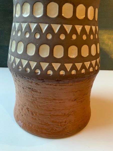 India vase 7009M