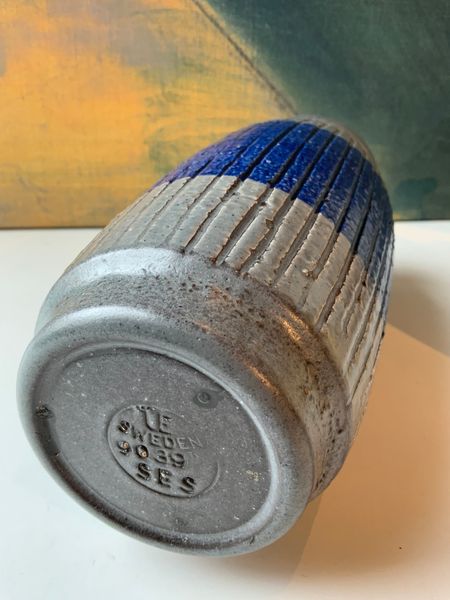 Buster vase 9039