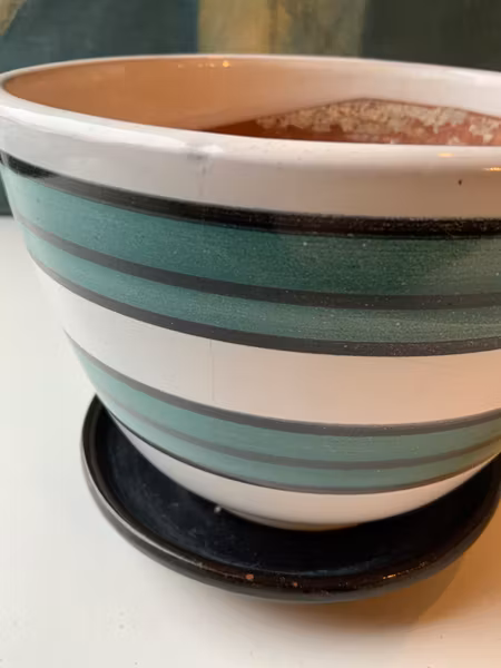 Svea 3 flower pot