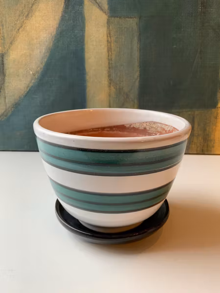Svea 3 flower pot