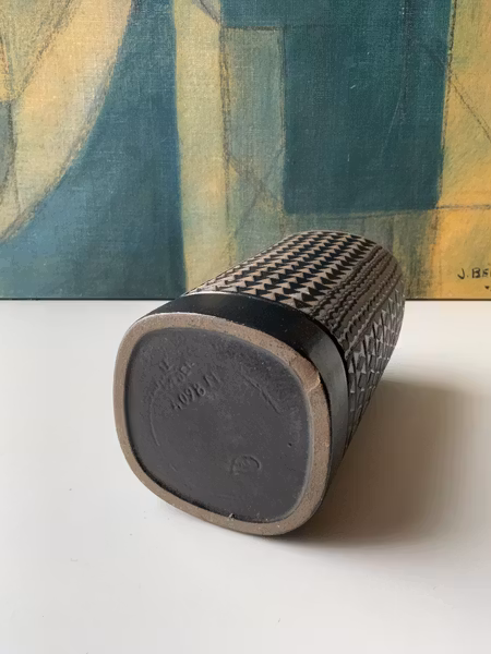 Tapah vase 4098