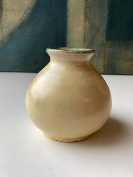 Vase 44