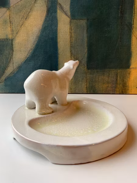 Polar bear ashtray 98
