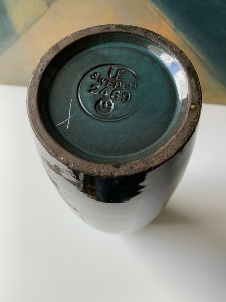 Papyrus vase 2489