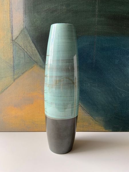 Papyrus vase 2489