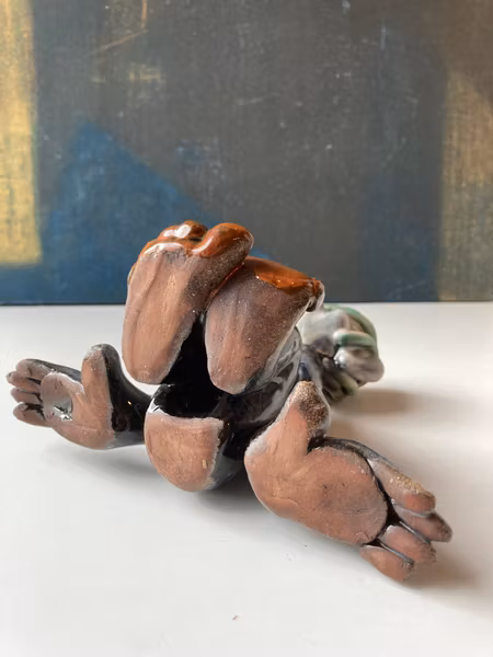 Sitting troll 84